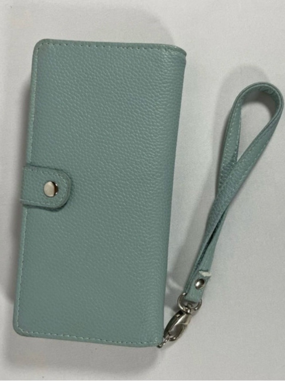 Maurices Mint Blue Wristlet Phone Wallet